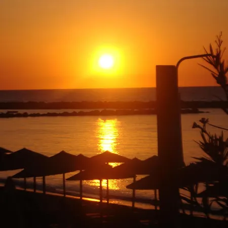 παραθιν αλοσ 1 Holiday home *